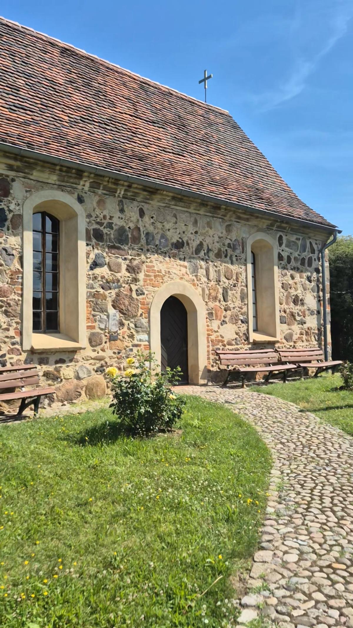 Elbschifferkirche Priesitz Elbschifferkirche Priesitz