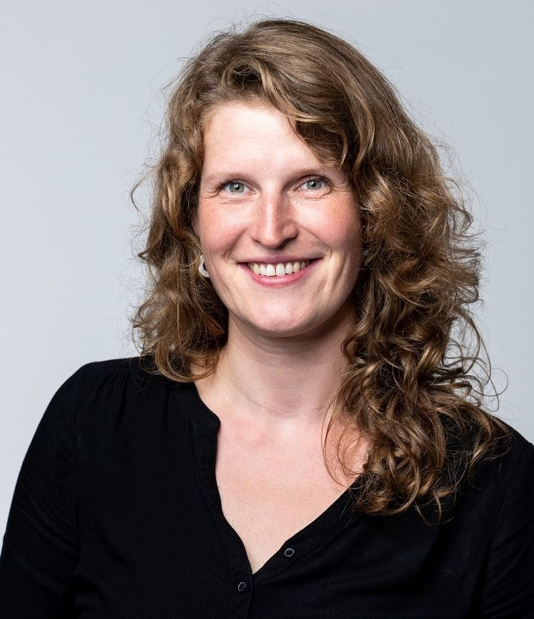 Charlotte Reinhold  Charlotte Reinhold