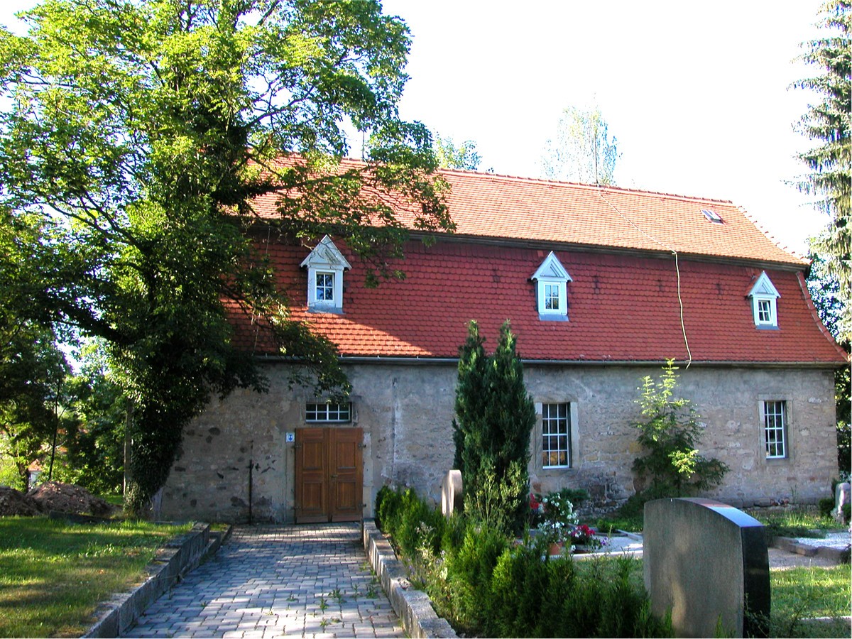 Friedhofskirche St. Petri Friedhofskirche St. Petri