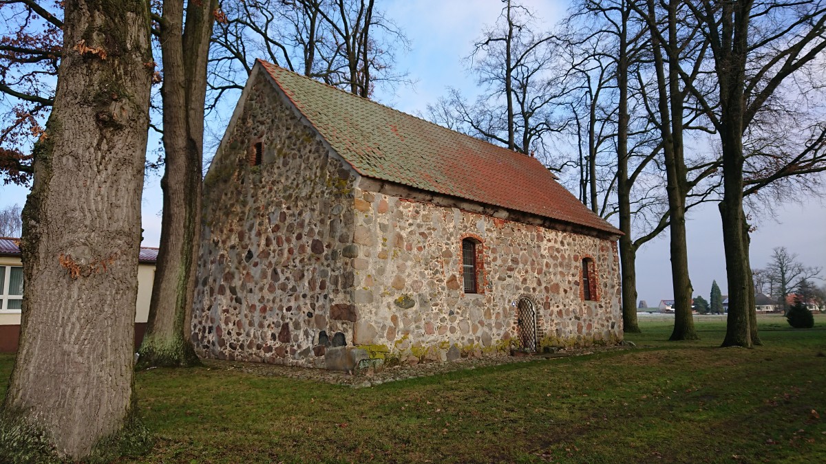 Feldsteinkirche Groß Bierstedt Feldsteinkirche Groß Bierstedt